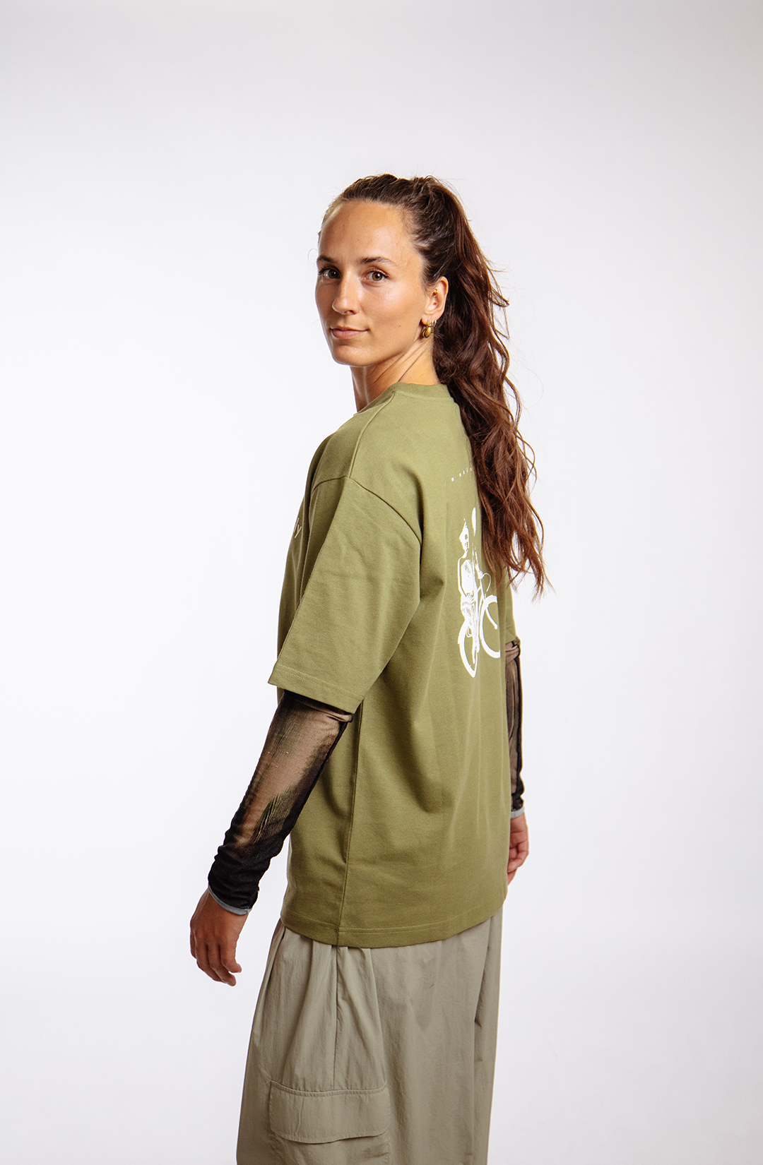 BGM X ENDY t-shirt | olive green - boxy fit