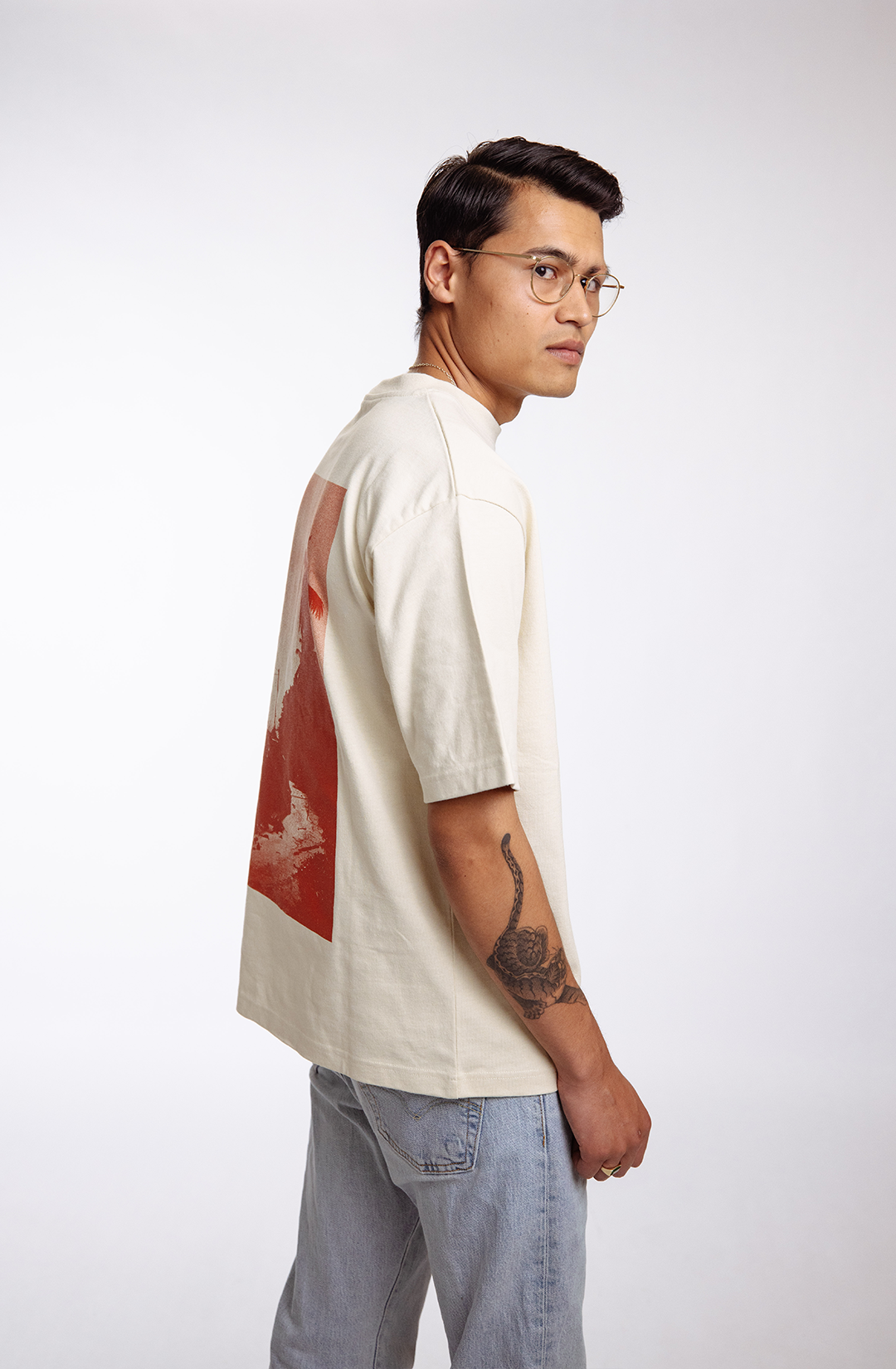 The Journey t-shirt | off-white - boxy fit
