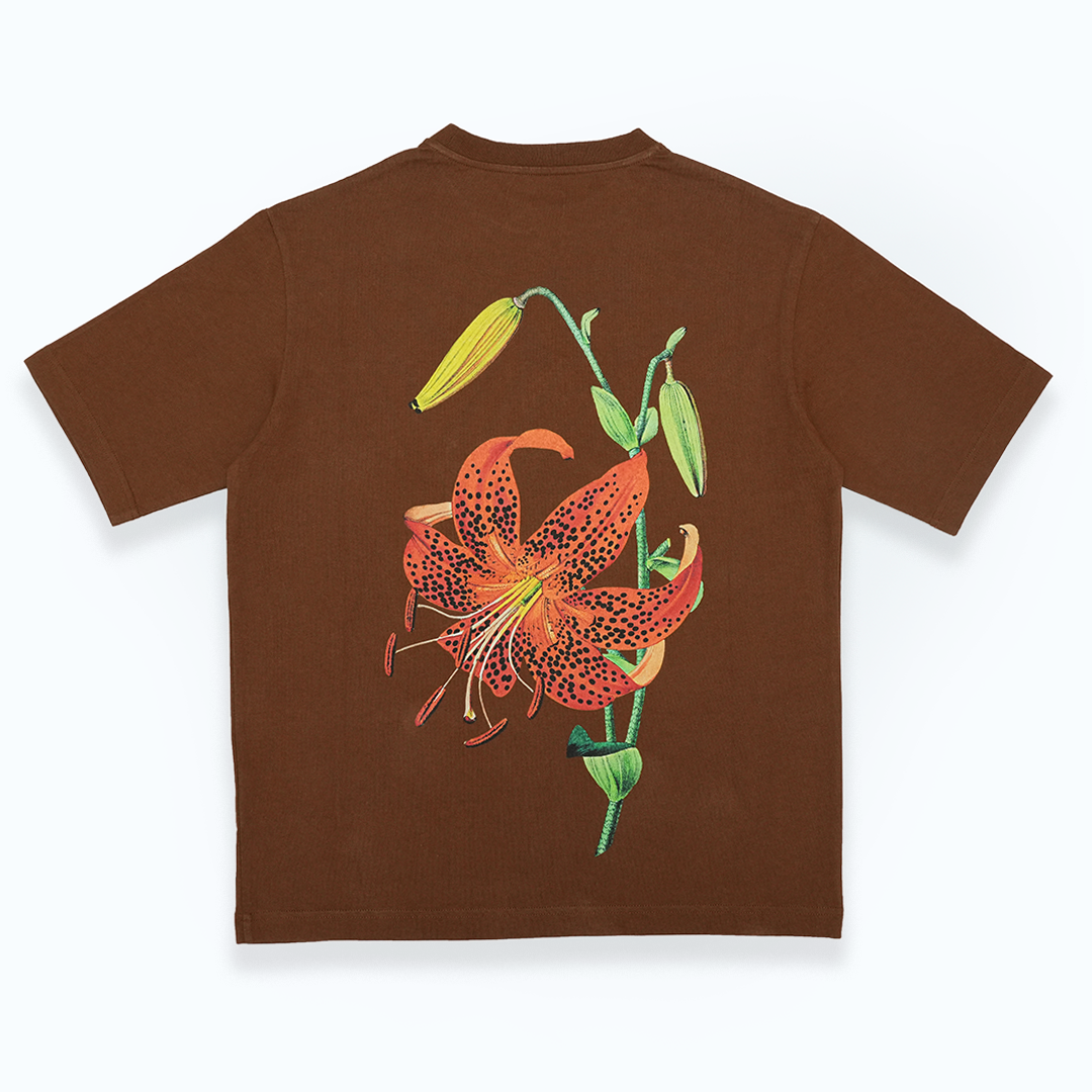 the brown lily graphic t-shirt with a boxy fit