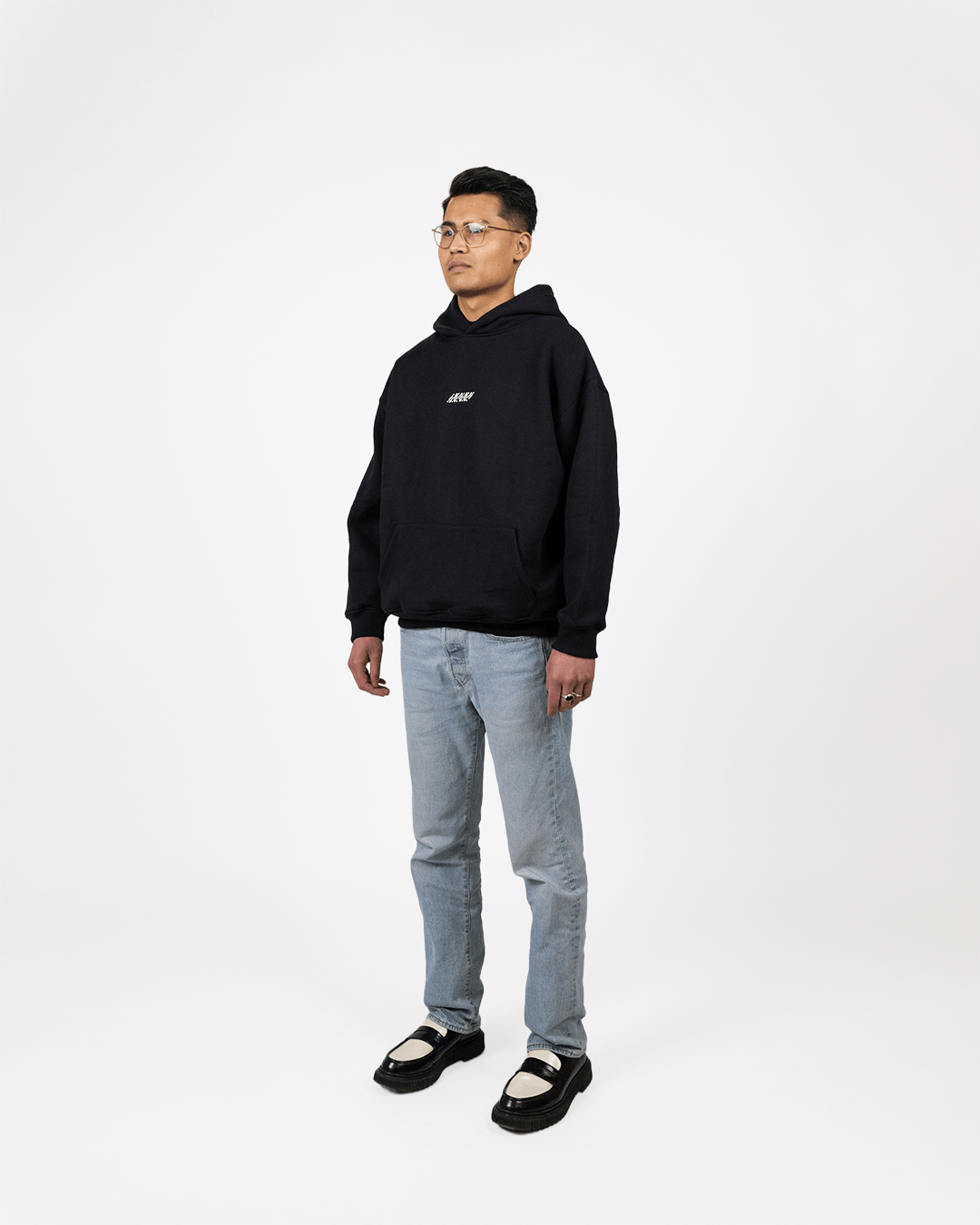 Essential Hoodie Black - Relaxed Fit - Endy