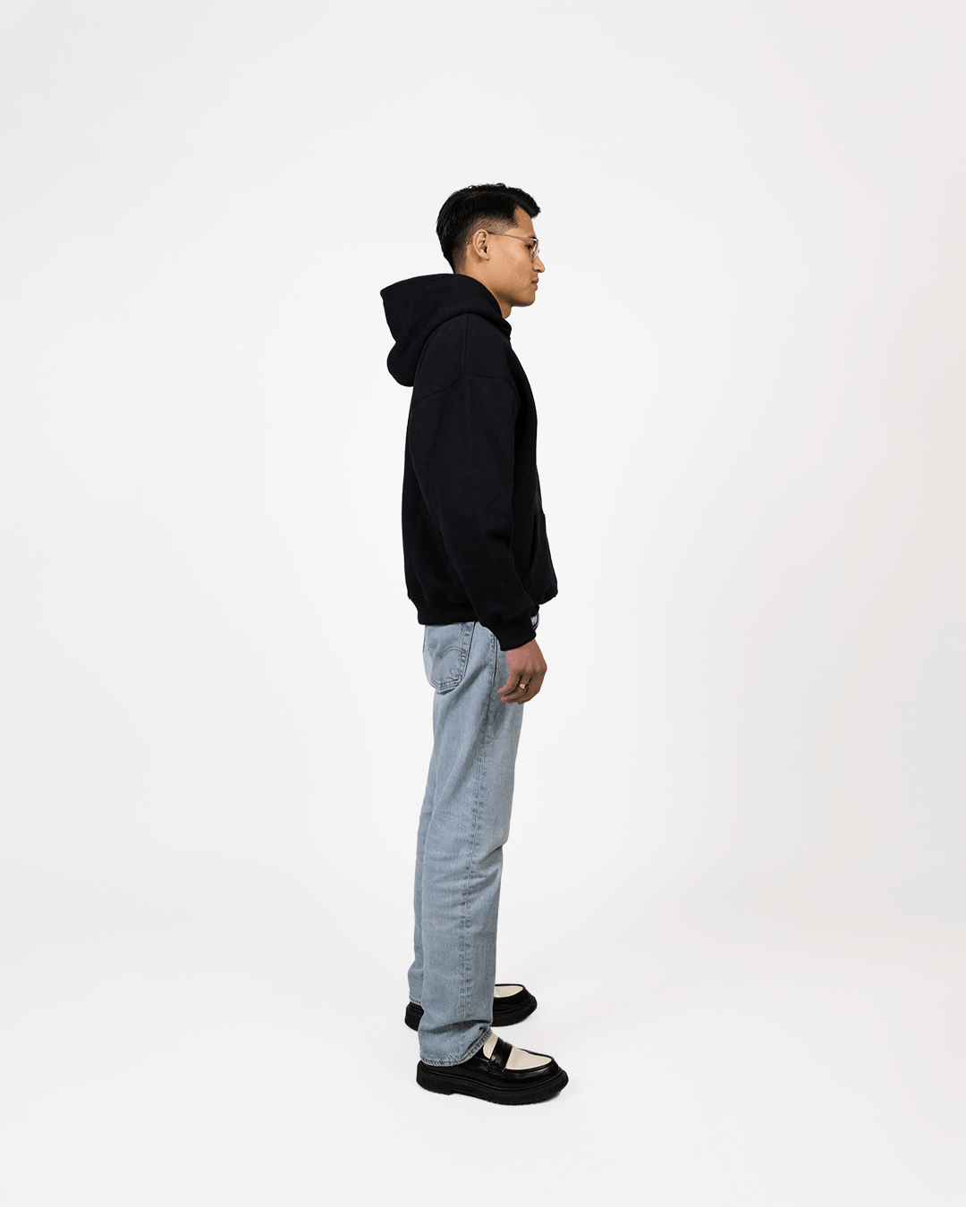 Essential Hoodie Black - Relaxed Fit - Endy