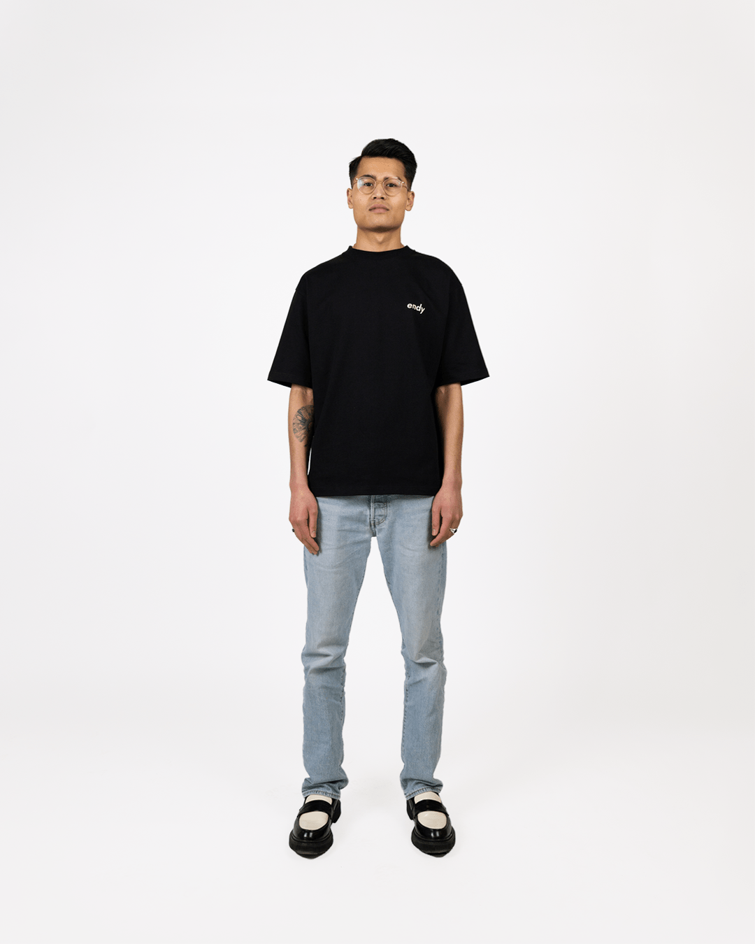 Essential T-shirt Black - Relaxed Fit - Endy
