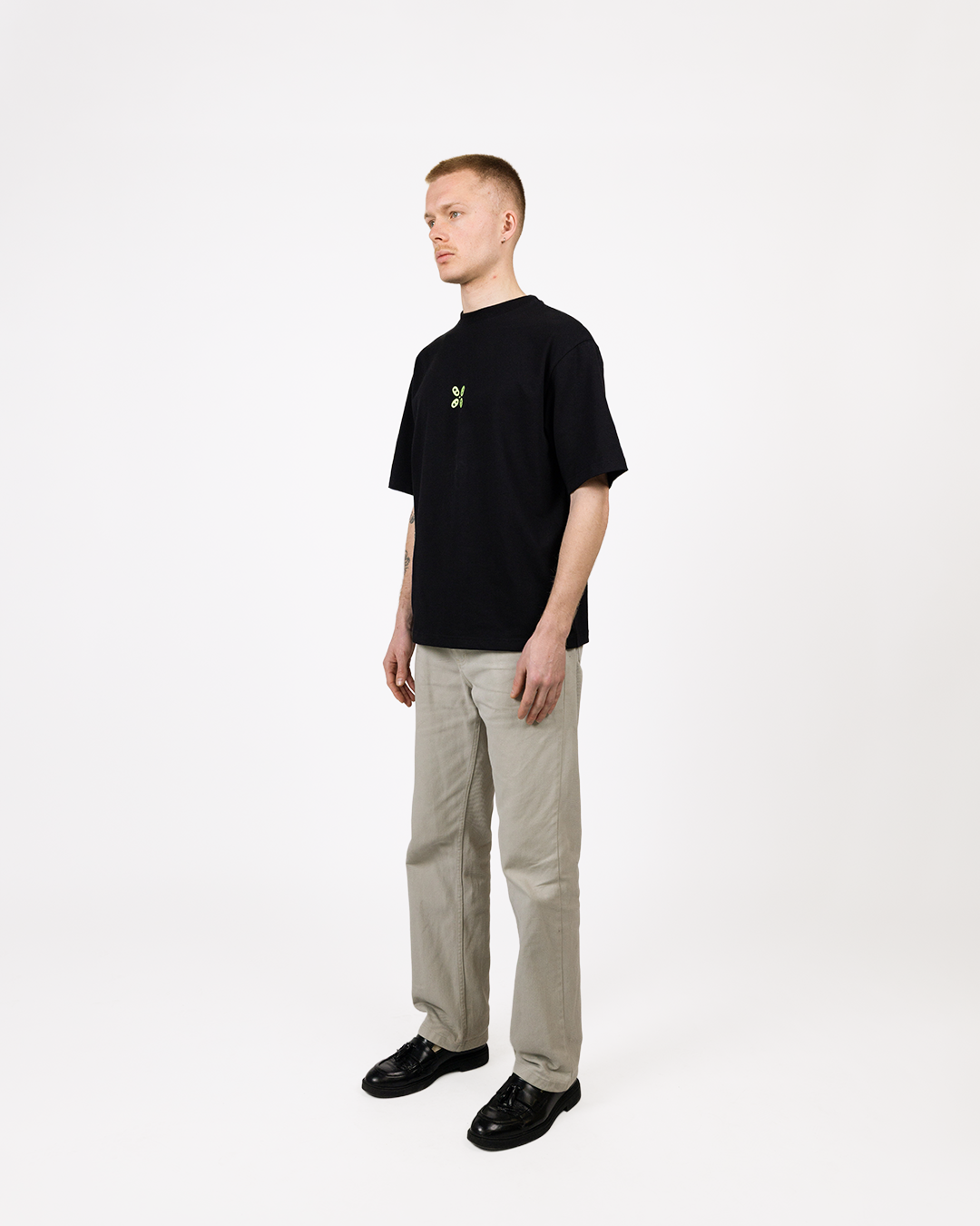 The vase black graphic tee diagonal profile