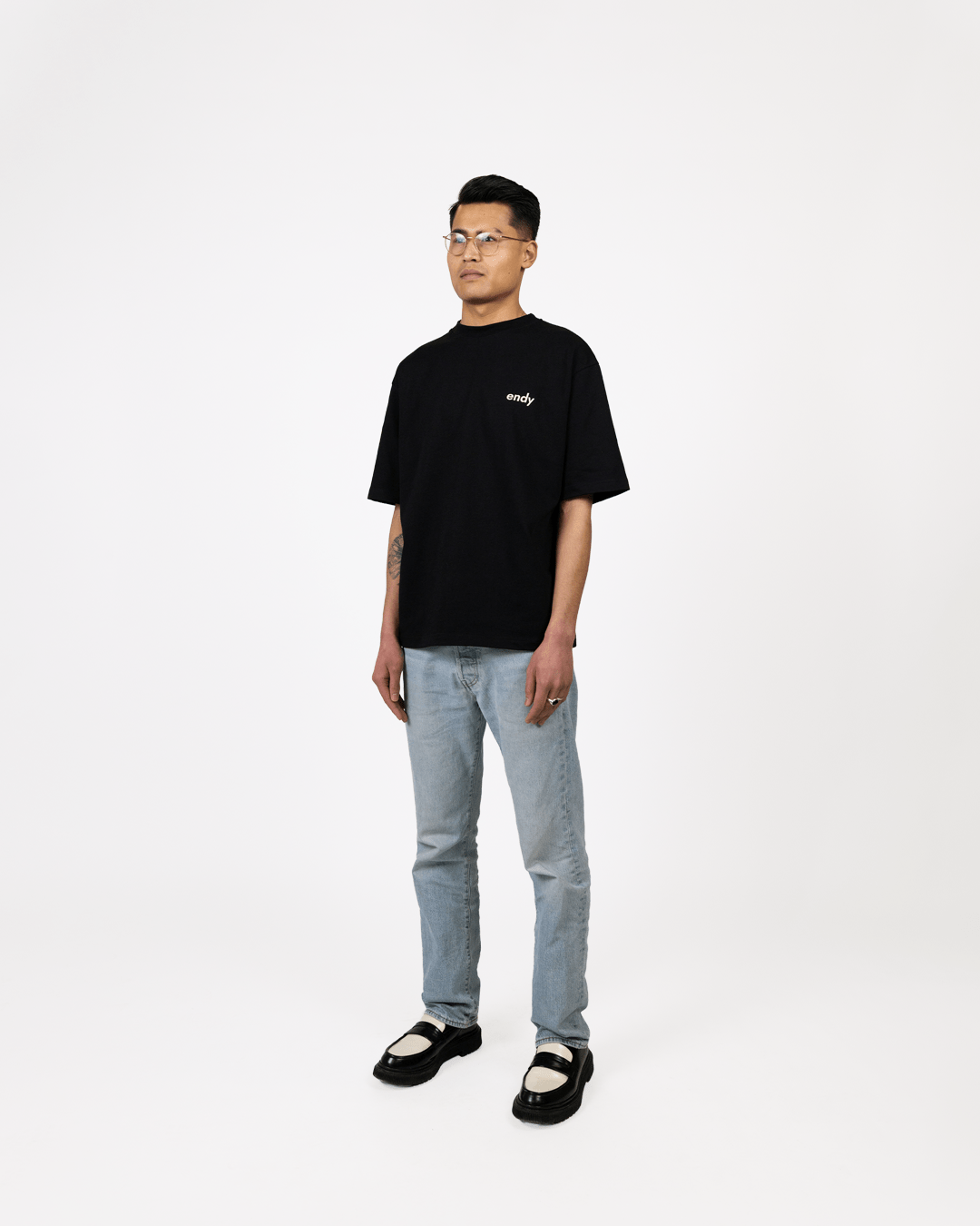 Essential T-shirt Black - boxy Fit - Endy