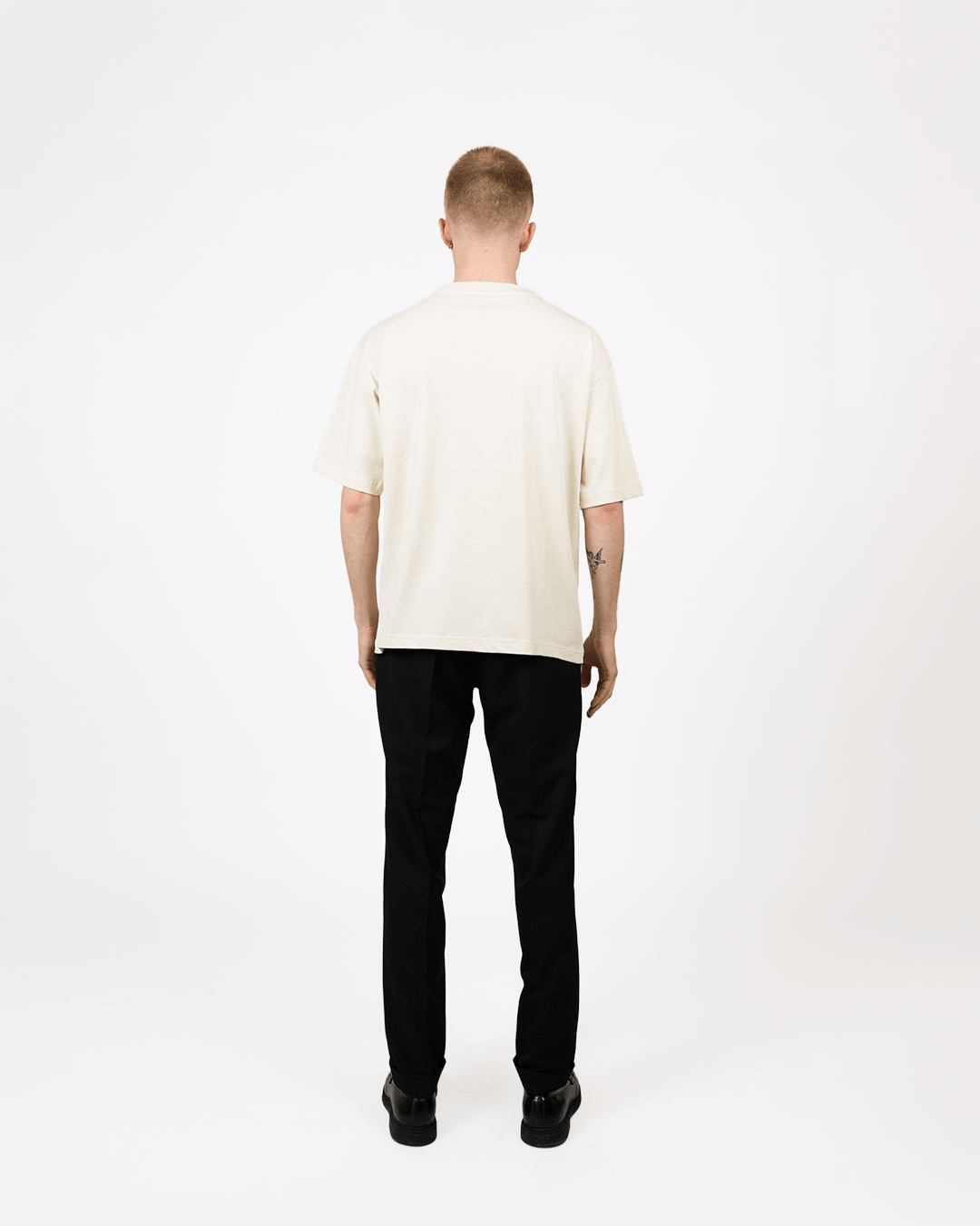 Essential T-shirt Off - White - boxy Fit - Endy