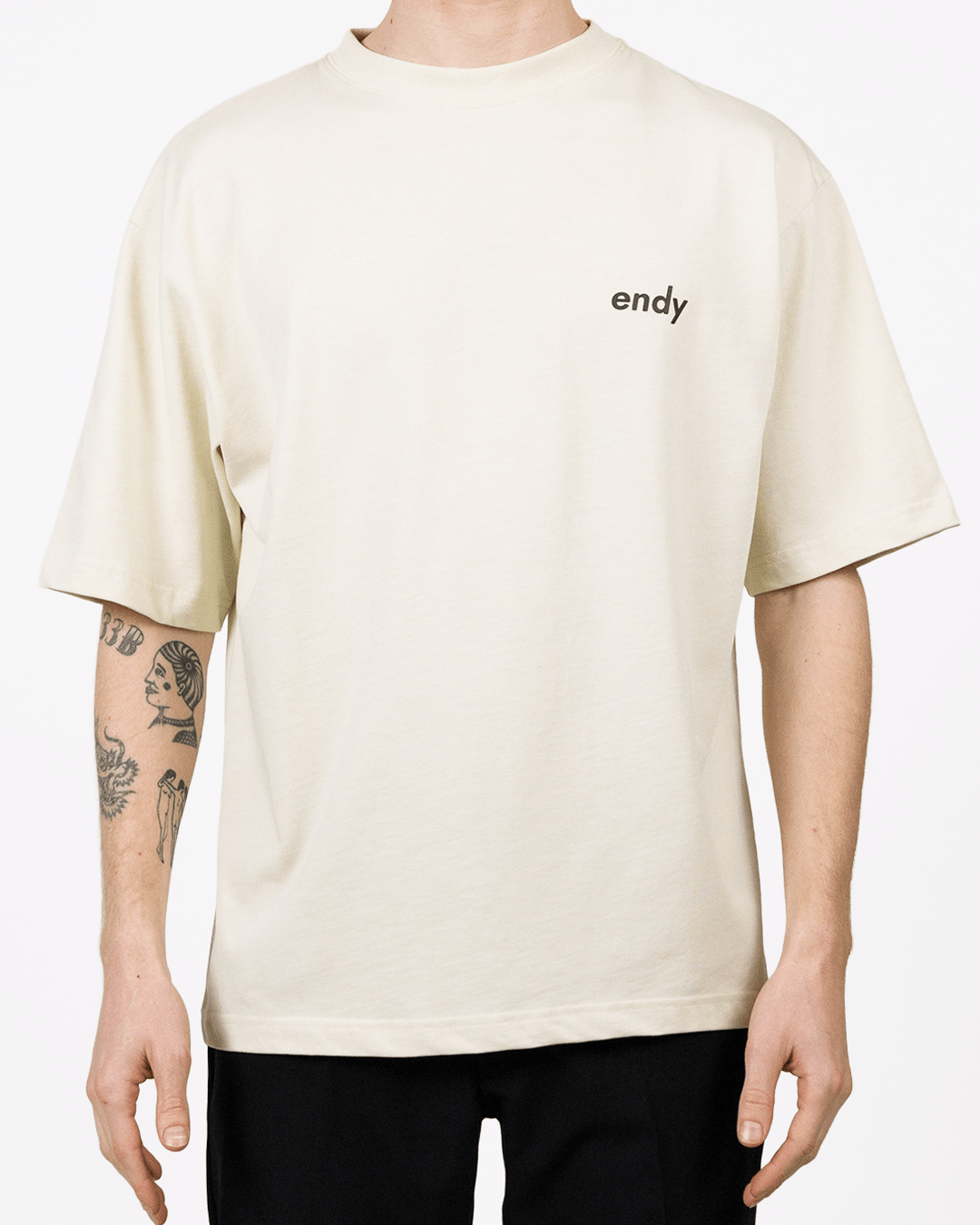 Essential T-shirt Off - White - Boxy fit - Endy