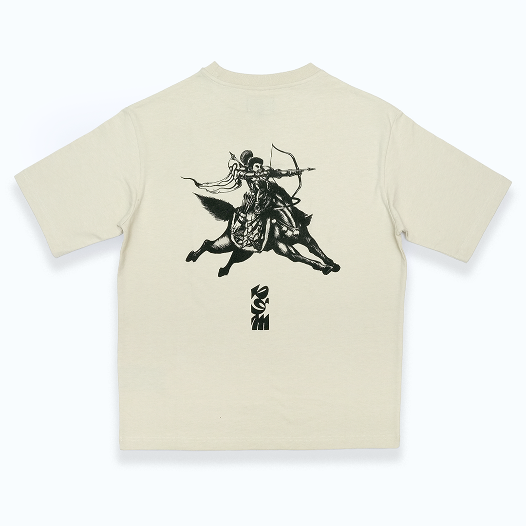Offwhite boxy tee w/ graphic on the back