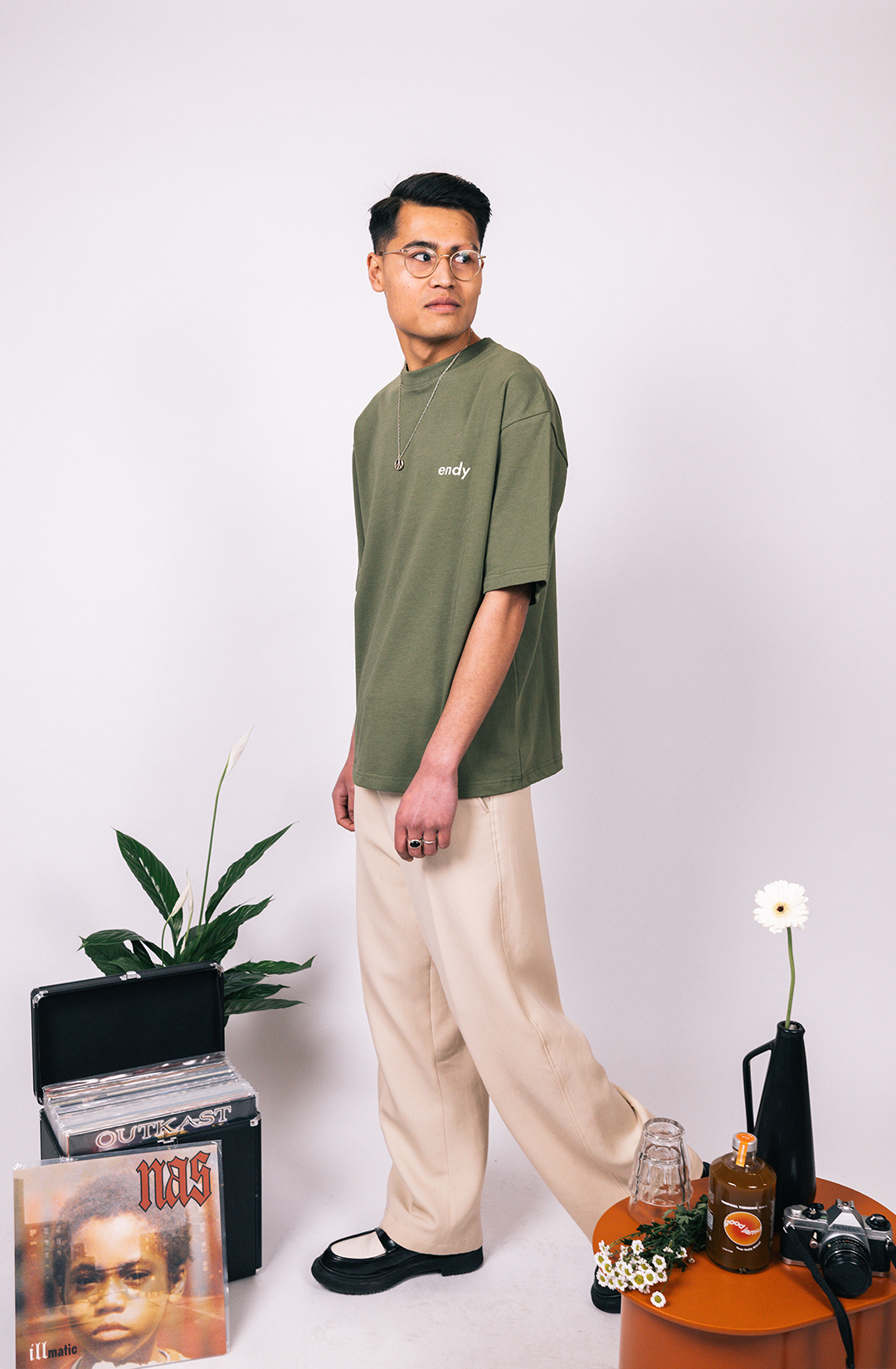 Essential T-shirt | olive green - boxy fit