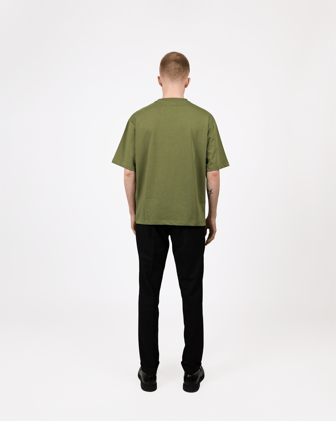 Essential T-shirt Green - Relaxed Fit - Endy