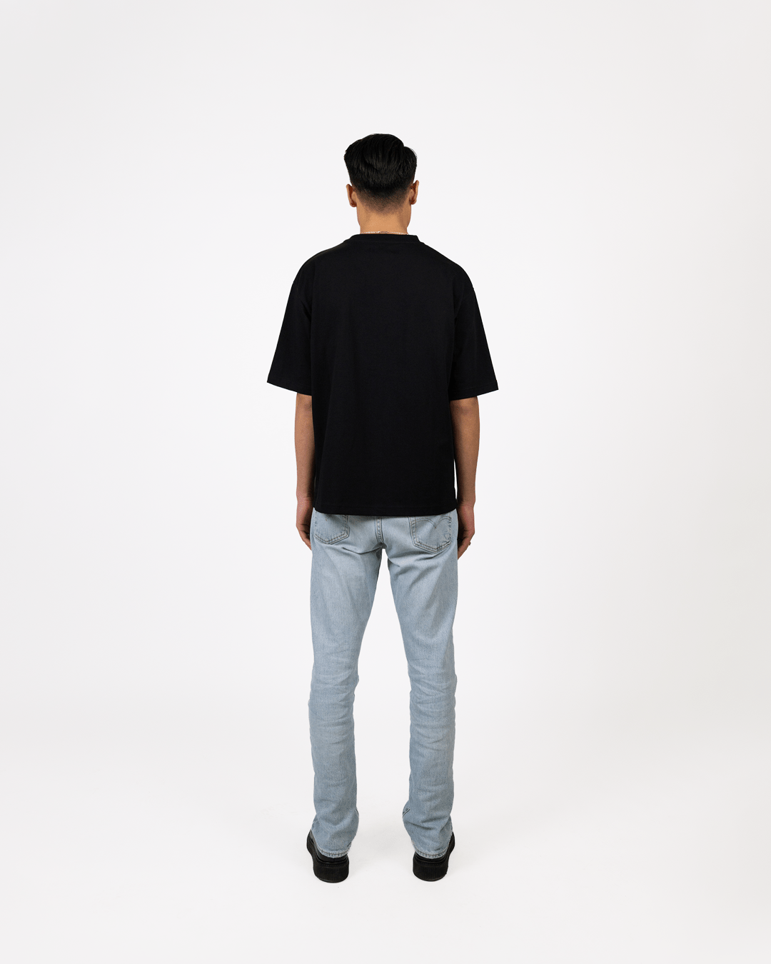 Essential T-shirt Black - boxy Fit - Endy