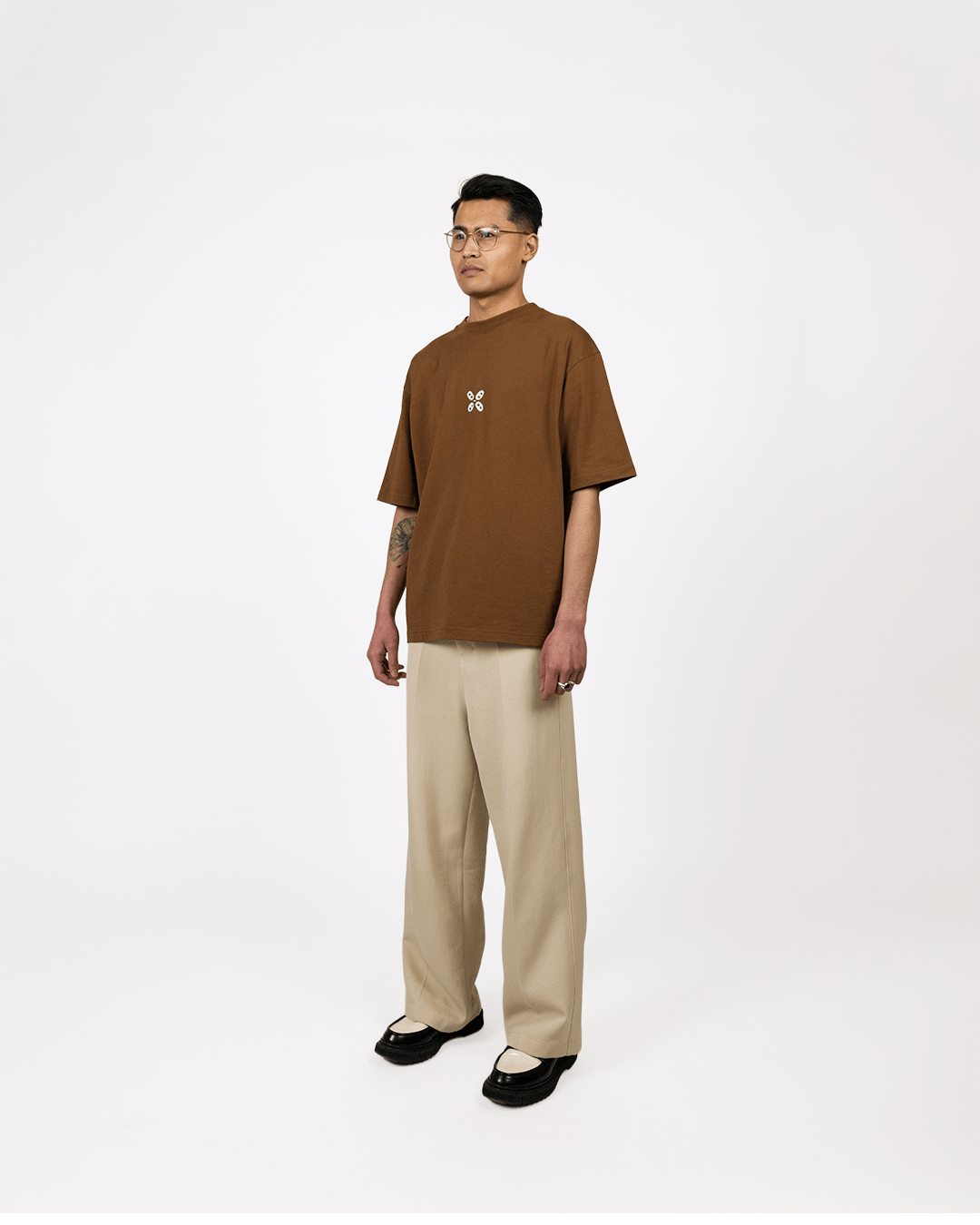The Lily Graphic T-shirt - Relaxed Fit - Endy
